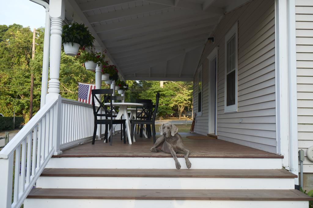 Seven Resort Style Inn Near Beach Shelter Island Heights 외부 사진